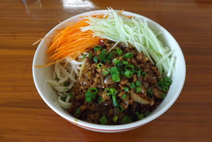炸醤麵